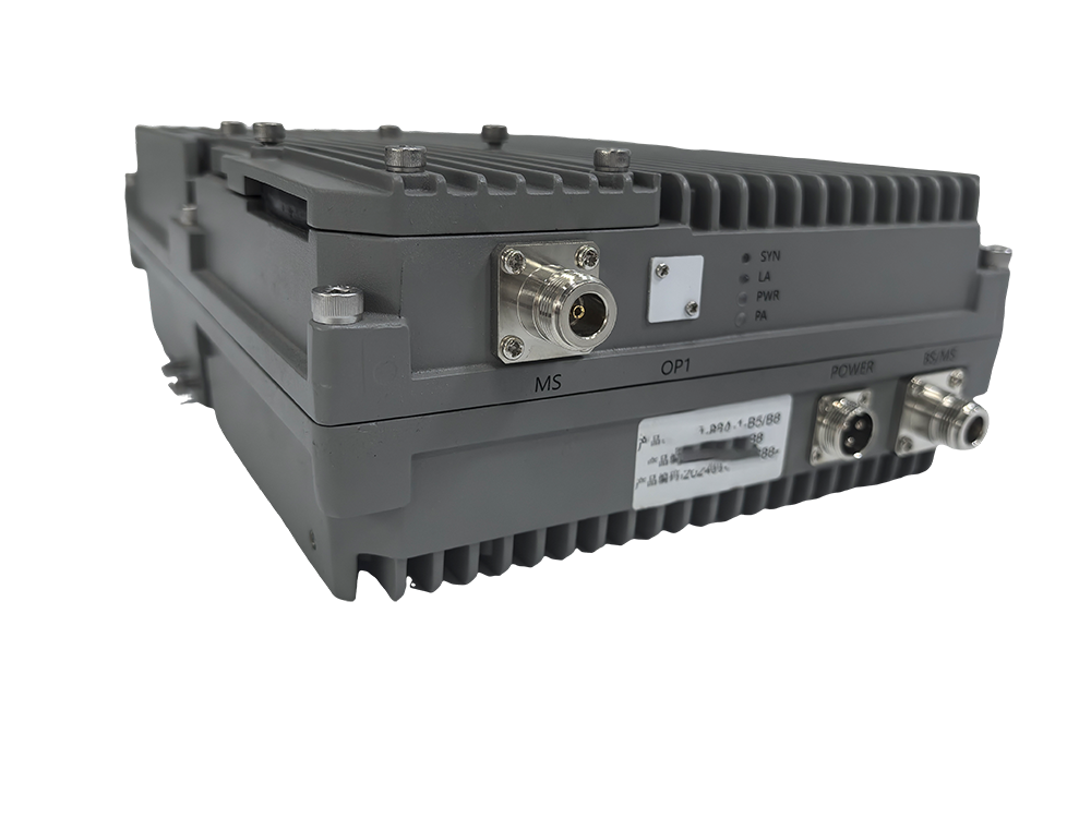  大宁三频手机信号接收器2000㎡